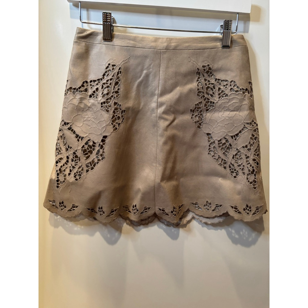 Women's BCBGMAXAZRIA Skirt Size 0 Beige